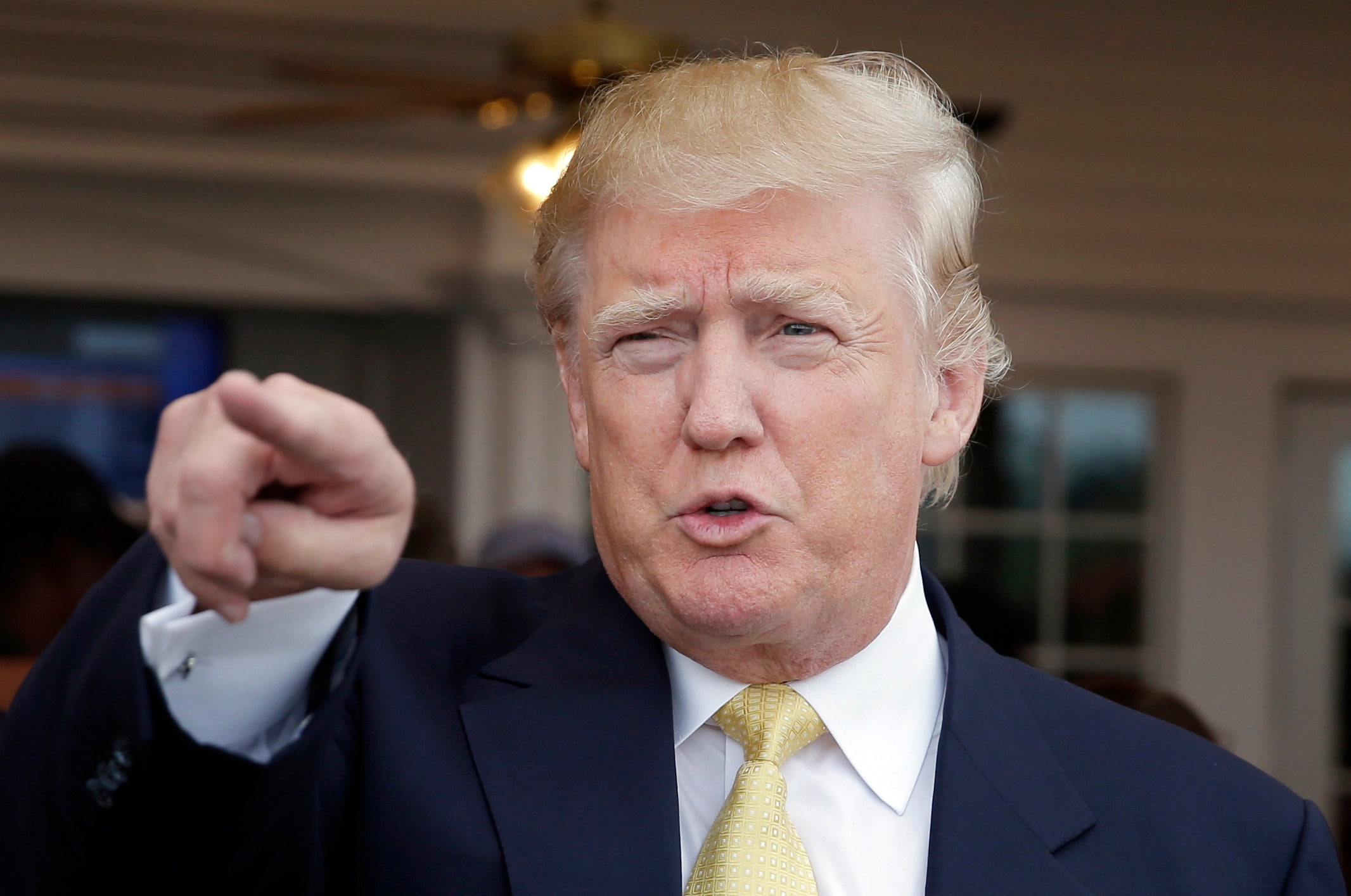 Kunjungan Donald Trump ke perbatasan terjadi ketika Partai Republik mencoba merayu warga Hispanik