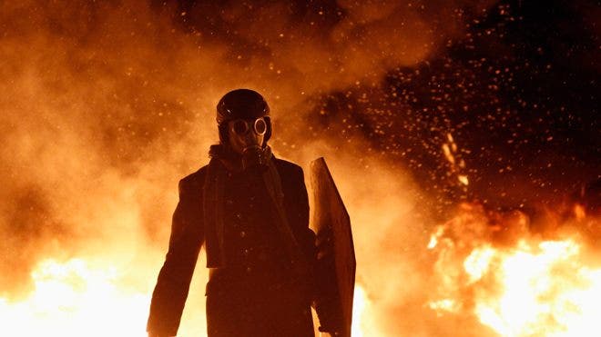 Setidaknya 2 orang tewas saat pengunjuk rasa Ukraina bentrok dengan polisi