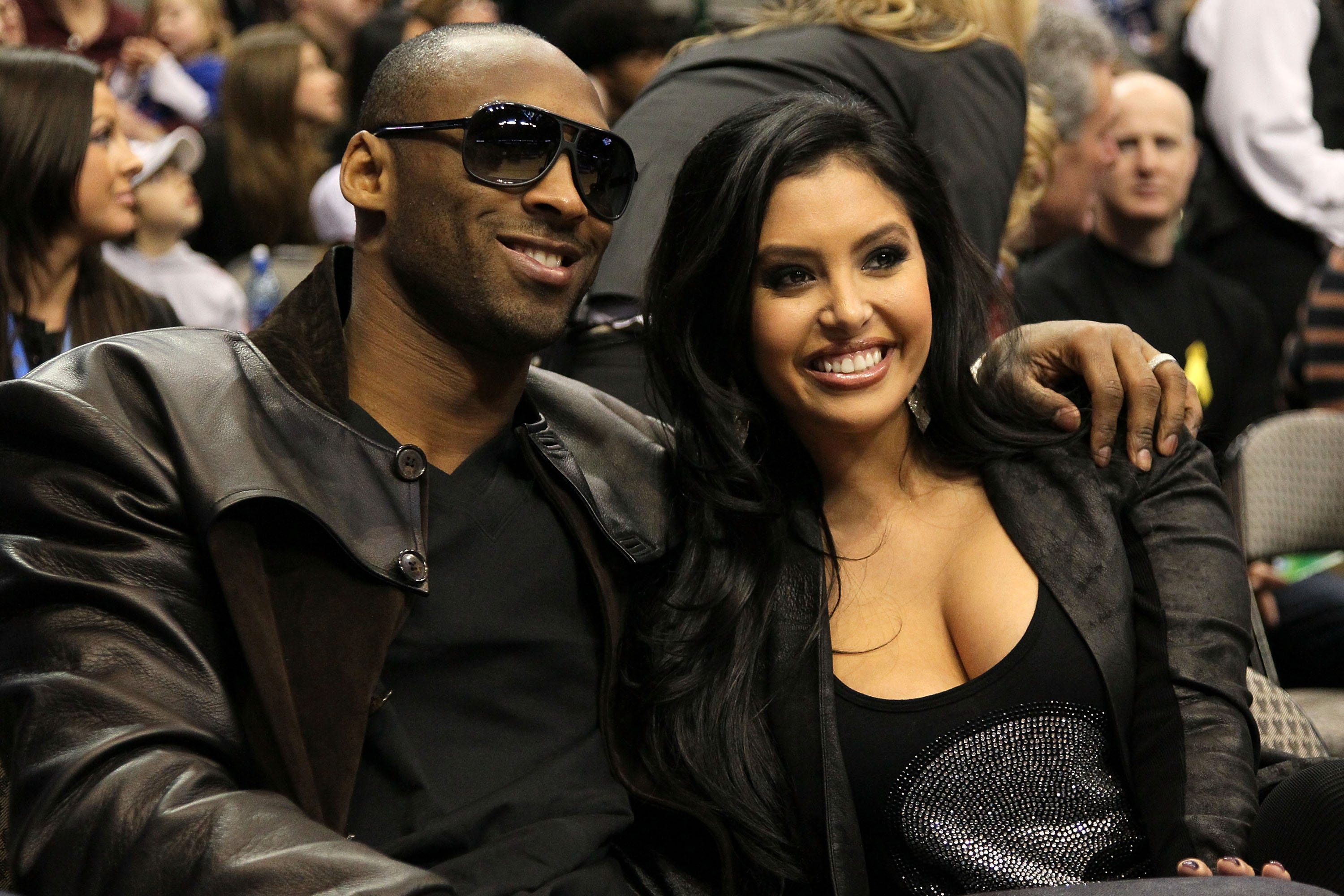 Kobe Bryant And Wife Vanessa Kiss Divorce Over