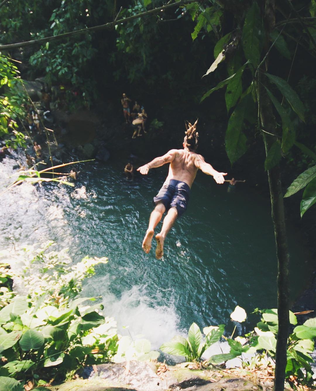 Wanna Jump From Waterfalls In Costa Rica This Group Takes Tourists To