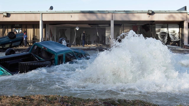 Massive Water Main Break Ices DC Beltway in Maryland | Fox News
