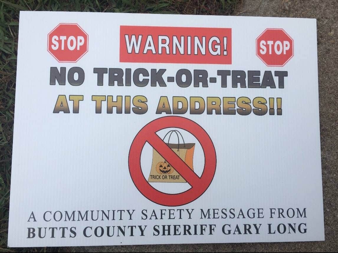 Georgia sheriff's 'No Trick-or-Treat' signs for sex offenders' homes are halted by judge