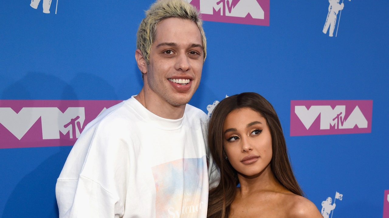 Ariana Grande and Pete Davidson Appear to Have Matching Couple Tattoos |  Teen Vogue