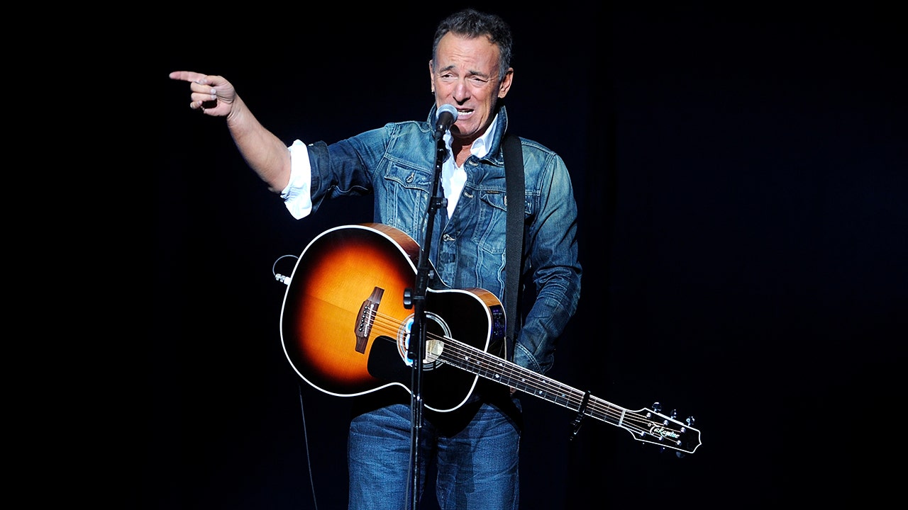 Bruce Springsteen arrested in November for DWI, reckless driving
