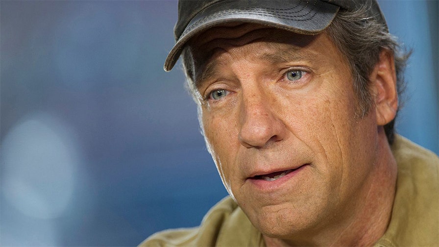 Mike Rowe urges business owners to hire veterans 'There's no good