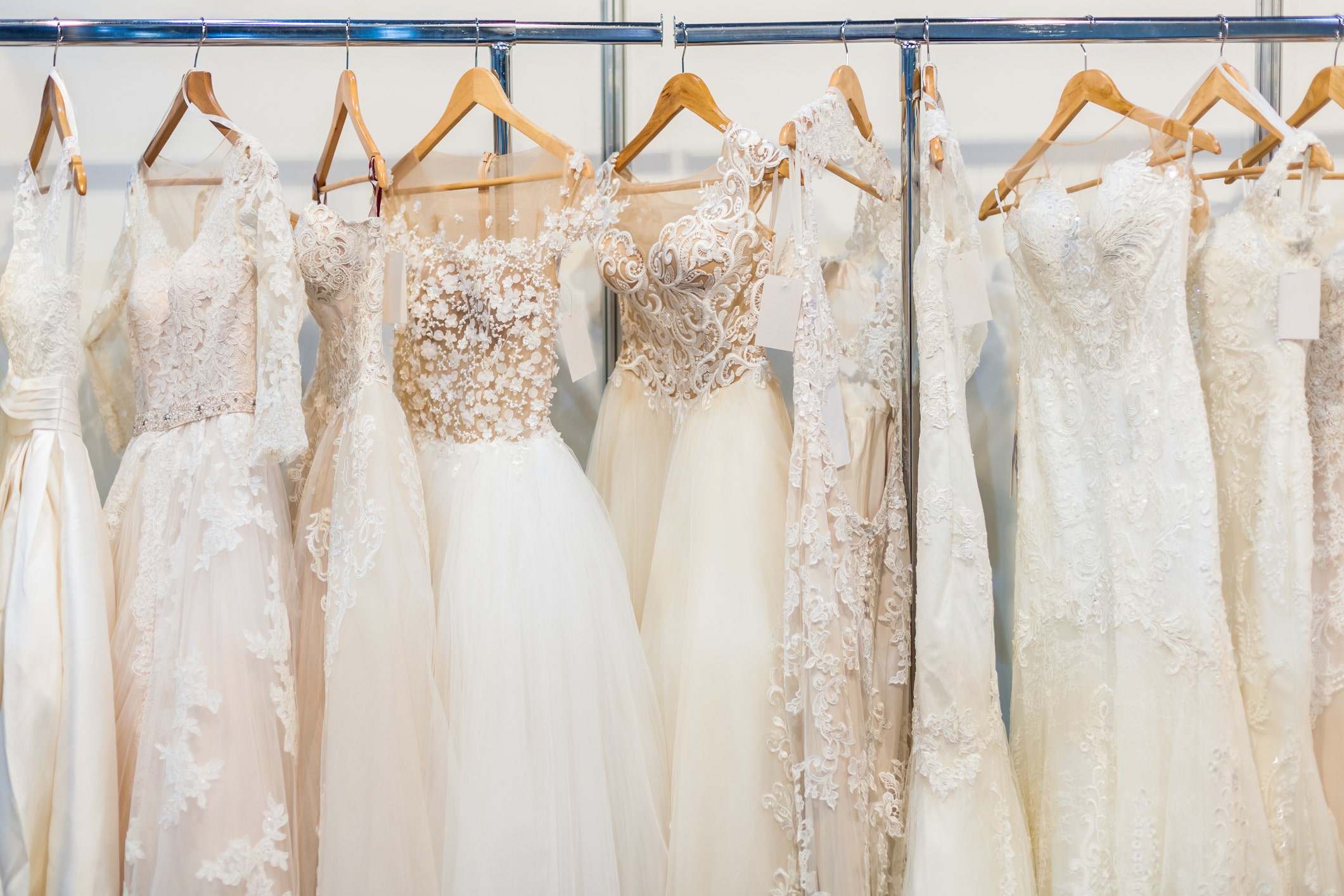 Bride says you should keep your wedding dress secret, here’s why