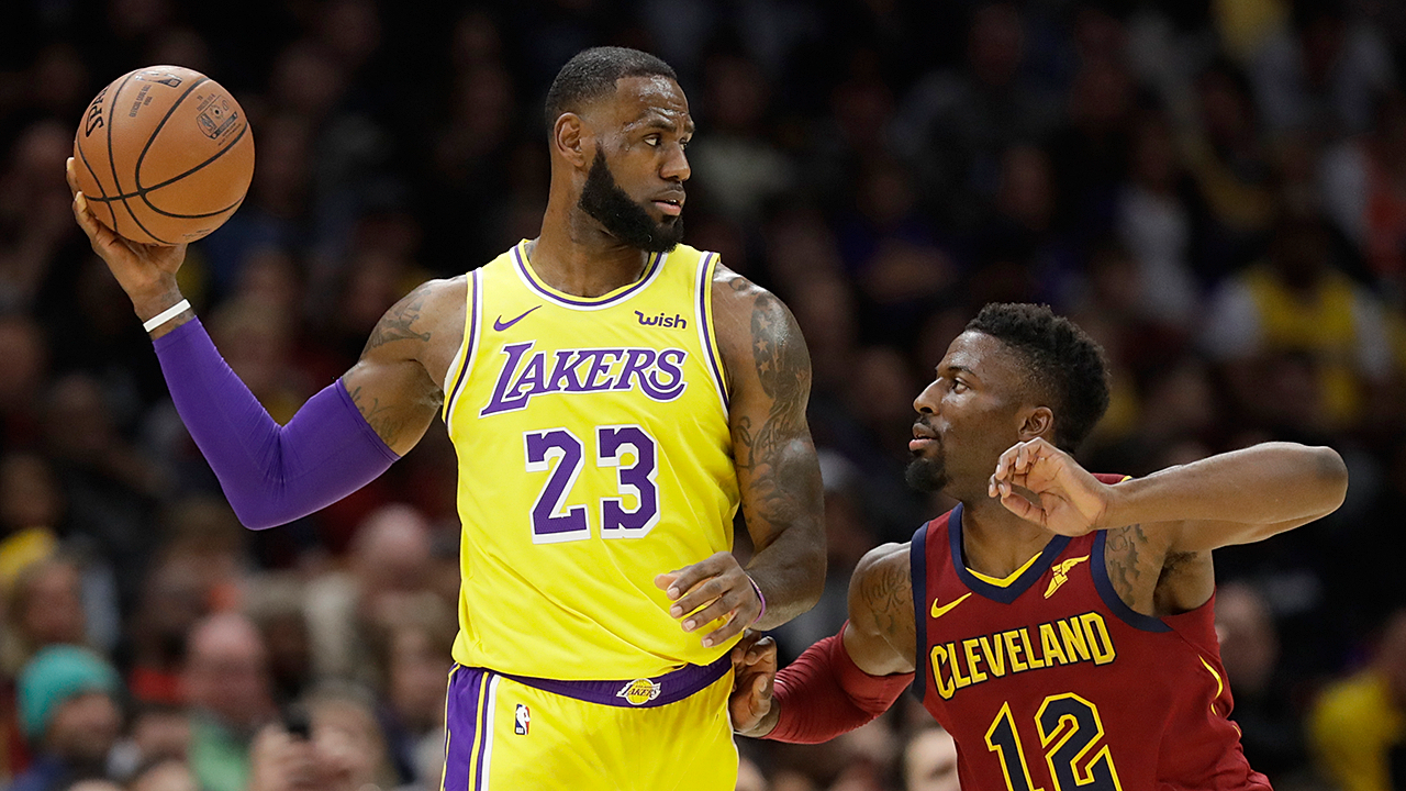 LeBron James says reception in Cleveland 'better not' be like it was in  2010 when Lakers take on Cavaliers on Wednesday - Silver Screen and Roll