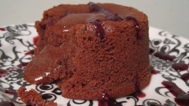 Individual Spiced Chocolate Molten Cakes