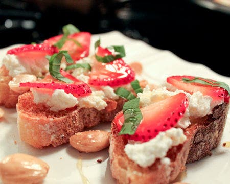 Strawberry and Ricotta Appetizer