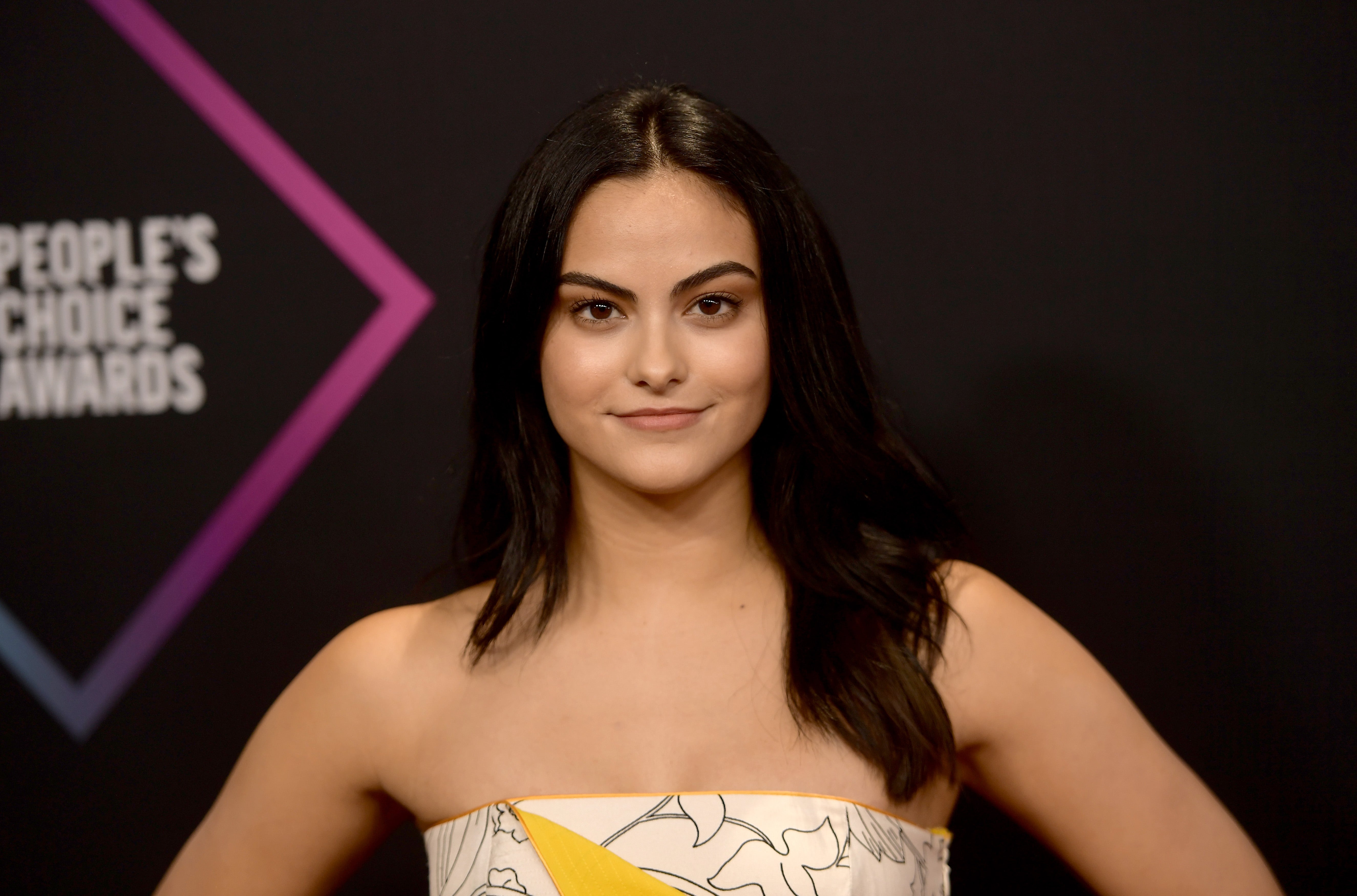 is camila mendes dating anyone