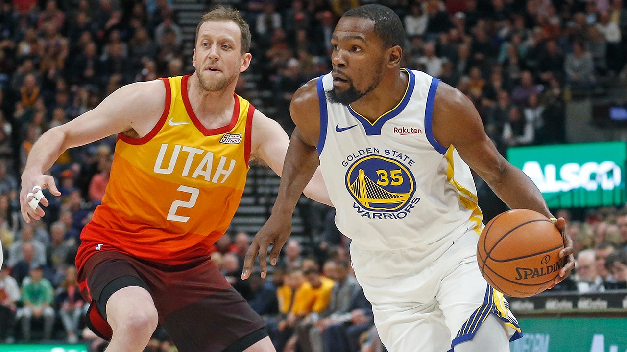 Kevin Durant caught calling Jazz fan 'b---h' during Warriors' loss in Utah