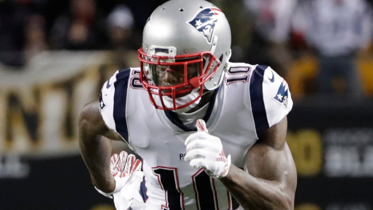 Former Patriots WR Josh Gordon Auctioning Super Bowl Ring