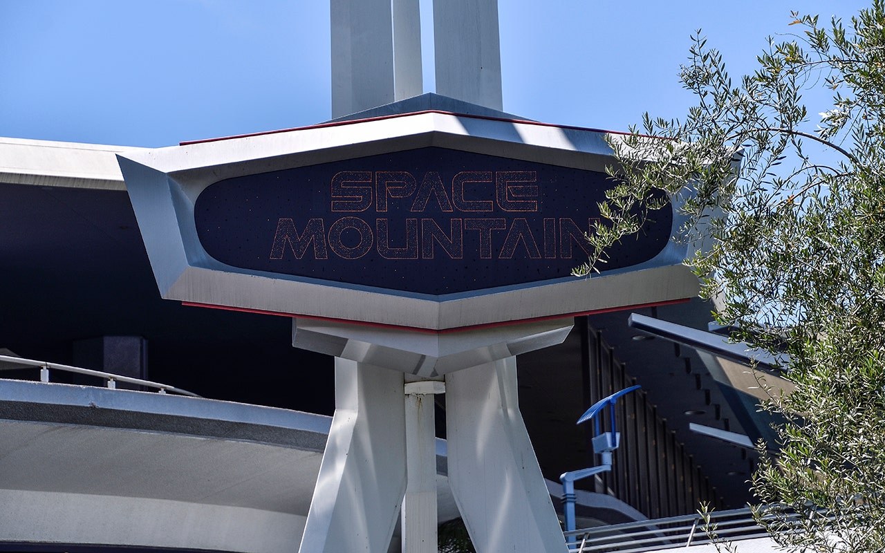 Disneyland closes Space Mountain after visitor jumps off midride