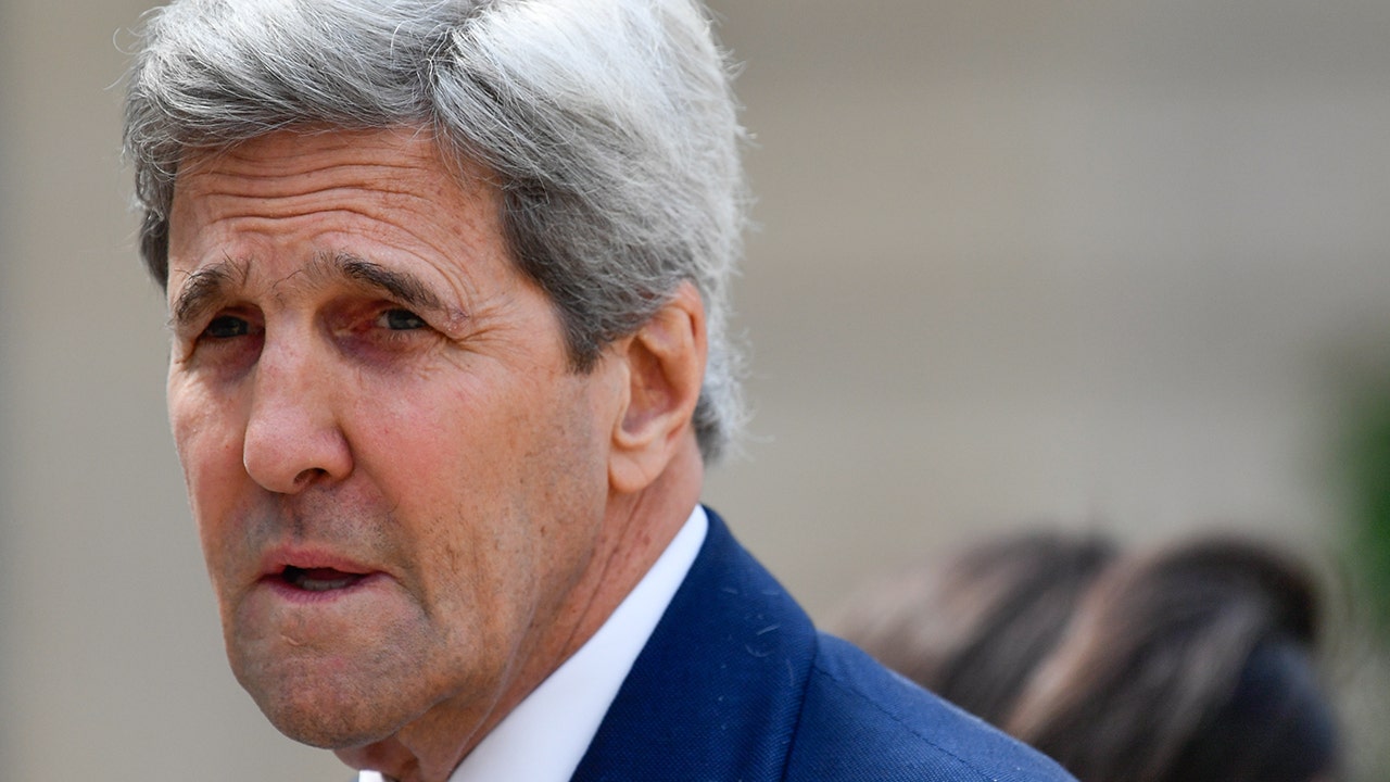 John Kerry “conspired” with Iran to undermine Trump, says the report