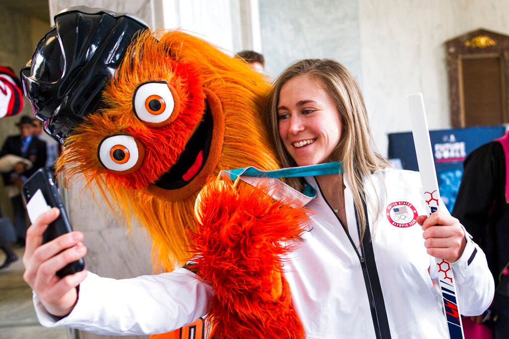 Philadelphia Flyers mascot Gritty makes new friends on Capitol Hill