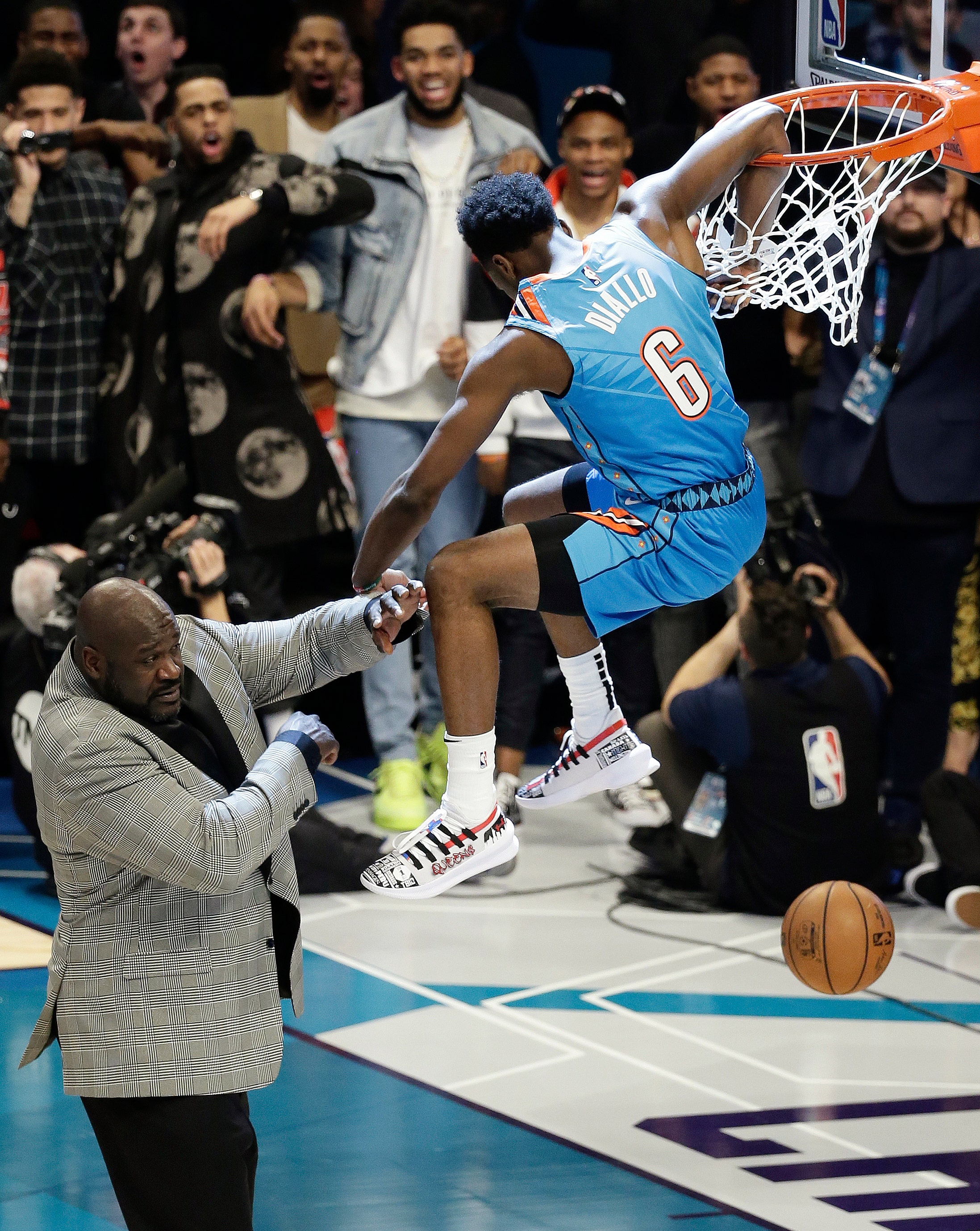 Hamidou Diallo NBA 2019 Slam Dunk Contest Jump over SHAQ