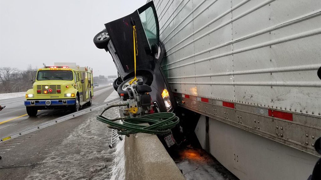 Driver Miraculously Survives Terrifying Ohio Freeway Crash 