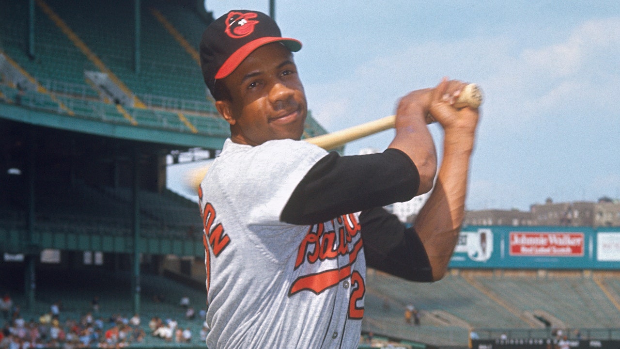 Frank Robinson, Hall of Fame baseball player and first African American MLB  manager, dead at 83