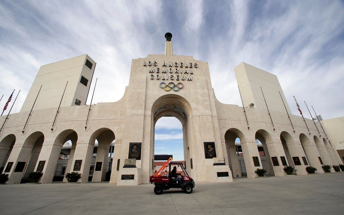 Plan to rename LA Memorial Coliseum in question after United Airlines balks at proposed revision