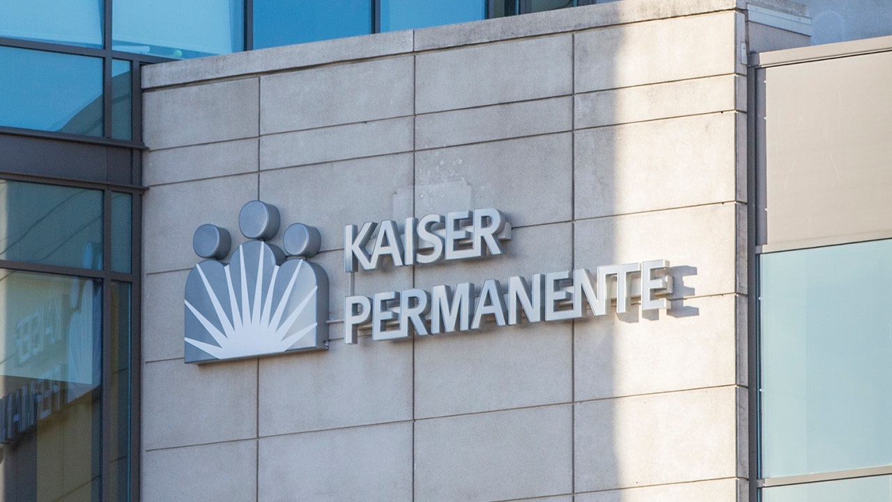 De-transitioned teen sues Kaiser Permanente for performing double mastectomy on her at 13: 'Intentional fraud'