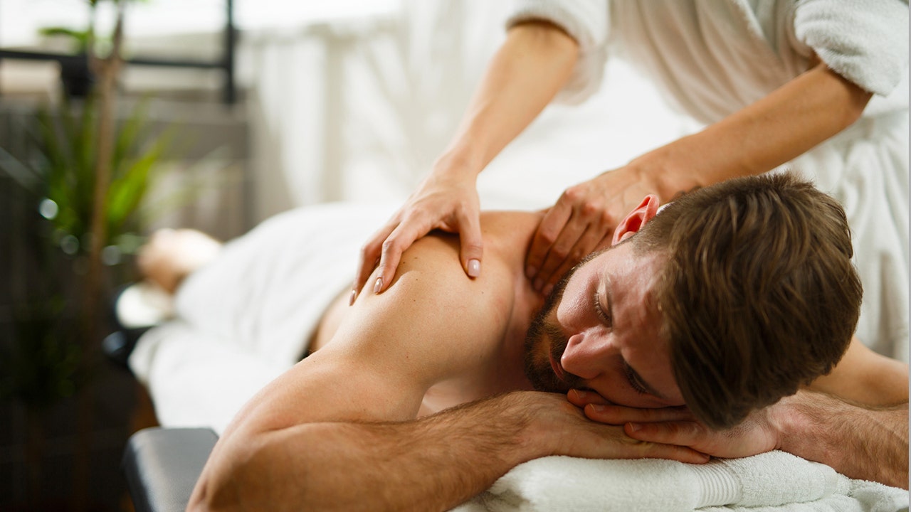 Video gay massage Oil Massage