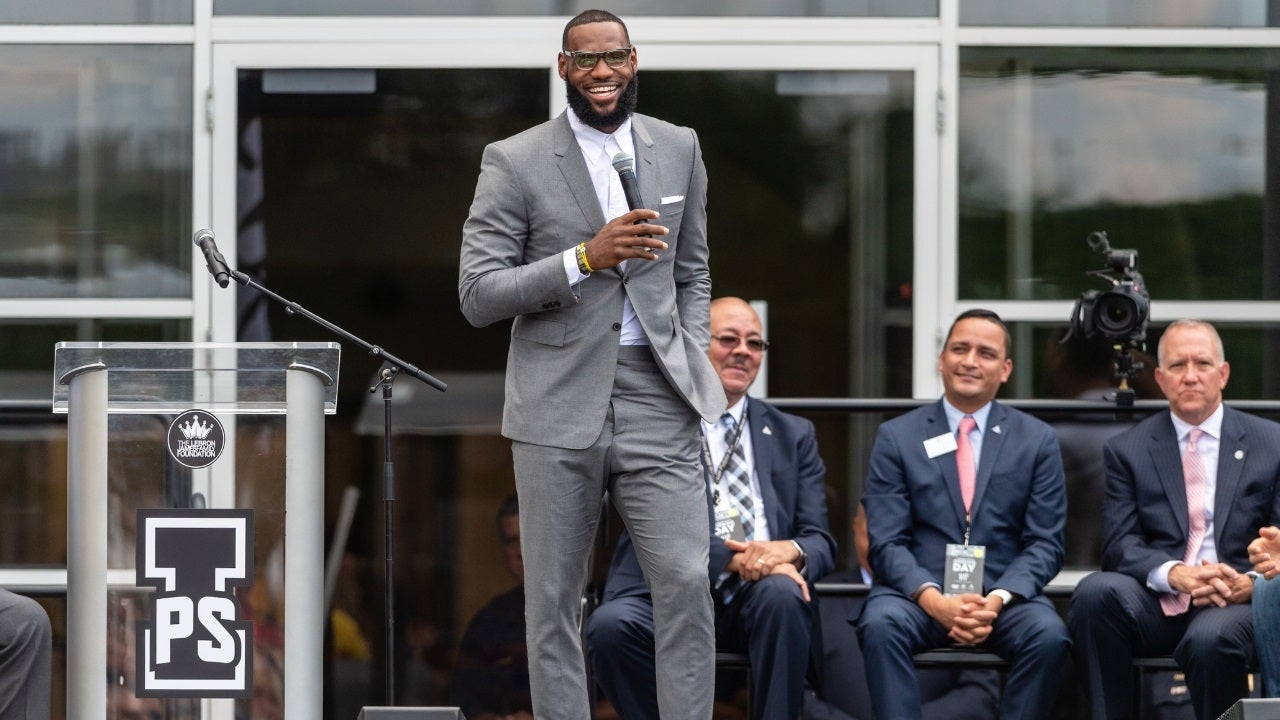 LeBron James&rsquo; I Promise School students posted &lsquo;extraordinary&rsquo; test scores, congratulated by Barack Obama