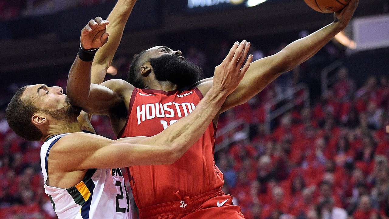 Harden scores 29 as Rockets rout Jazz 122-90 in Game 1