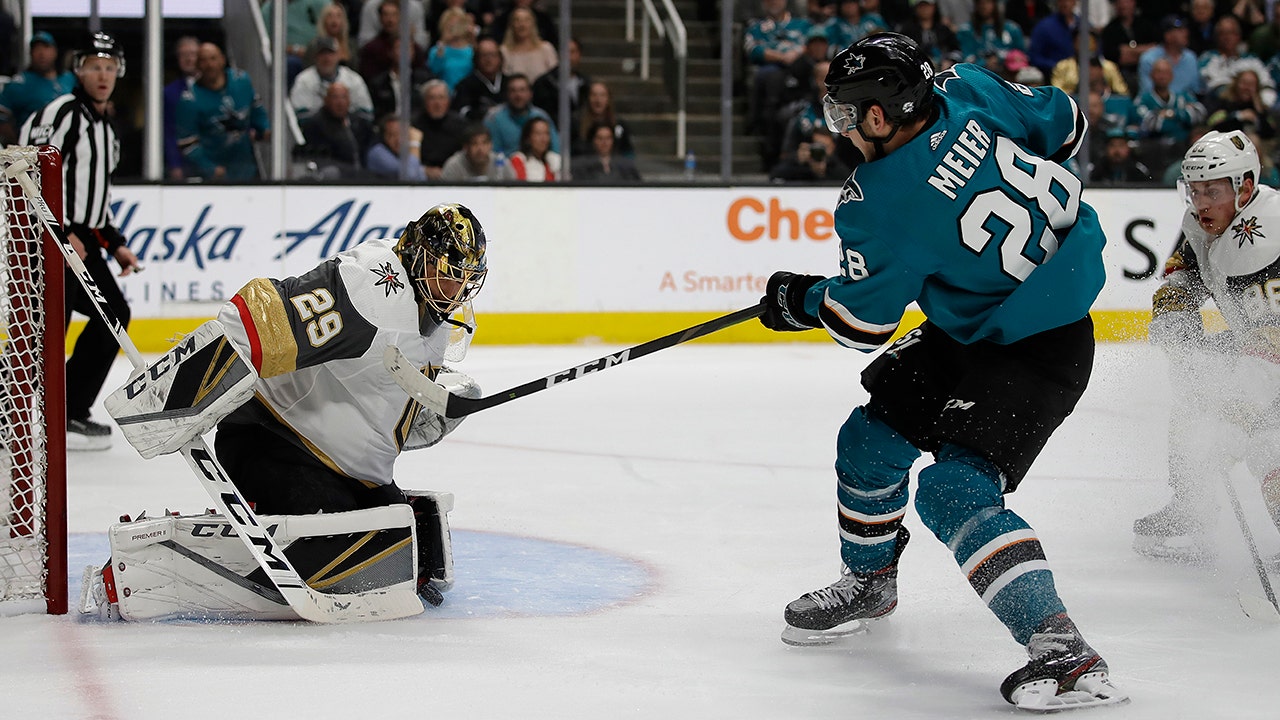 Sharks start fast to stay alive, beat Golden Knights 5-2