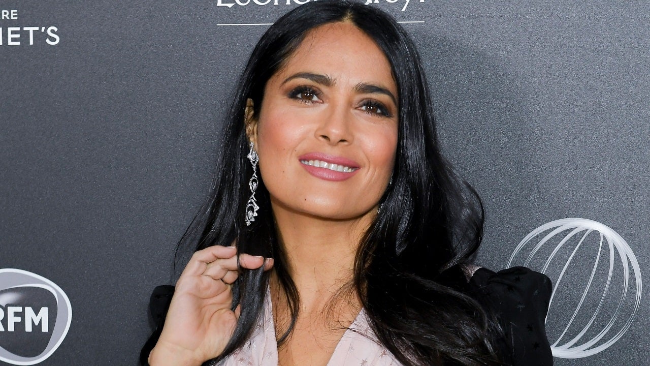 Salma Hayek (54), wow in purple bikini, reveals what she is grateful for before the new year