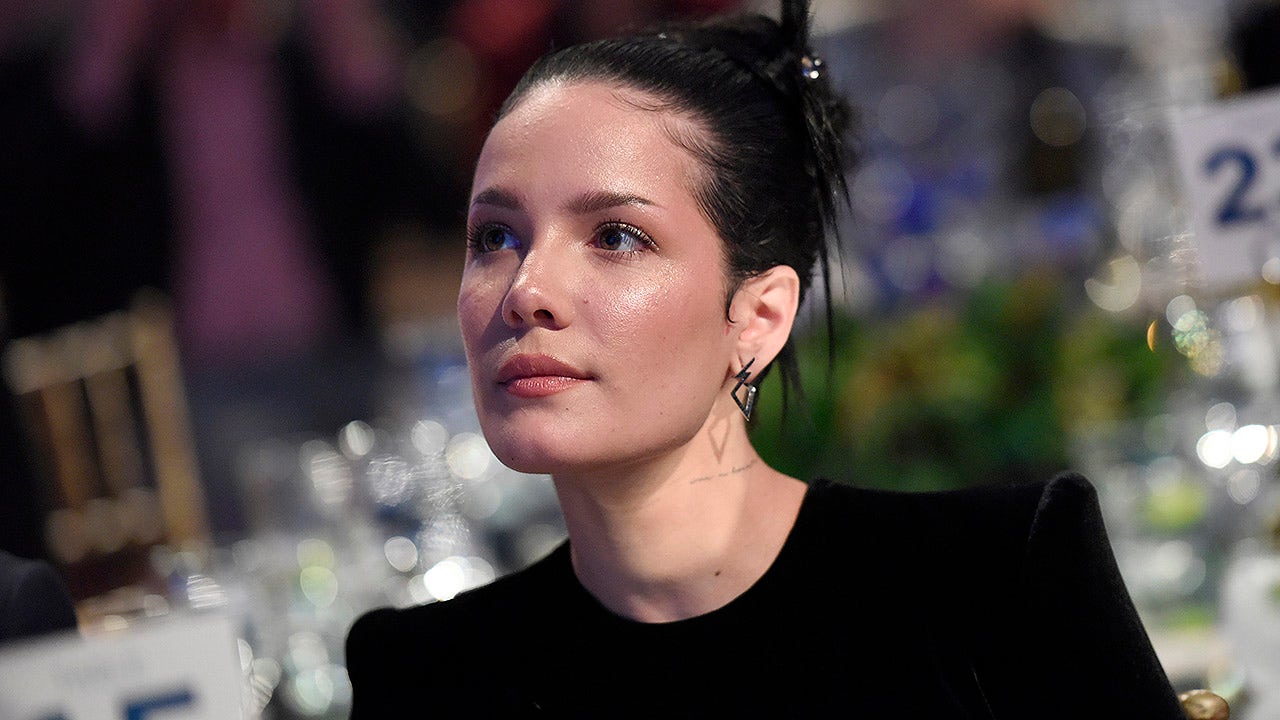 Halsey considered prostitution, sex work before she got a record deal | Fox  News