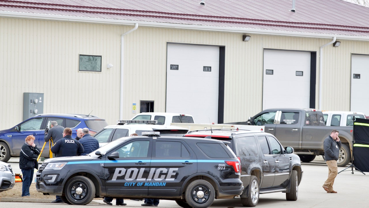 North Dakota quadruple homicide suspect at large; tightlipped cops say victims 'didn't do it