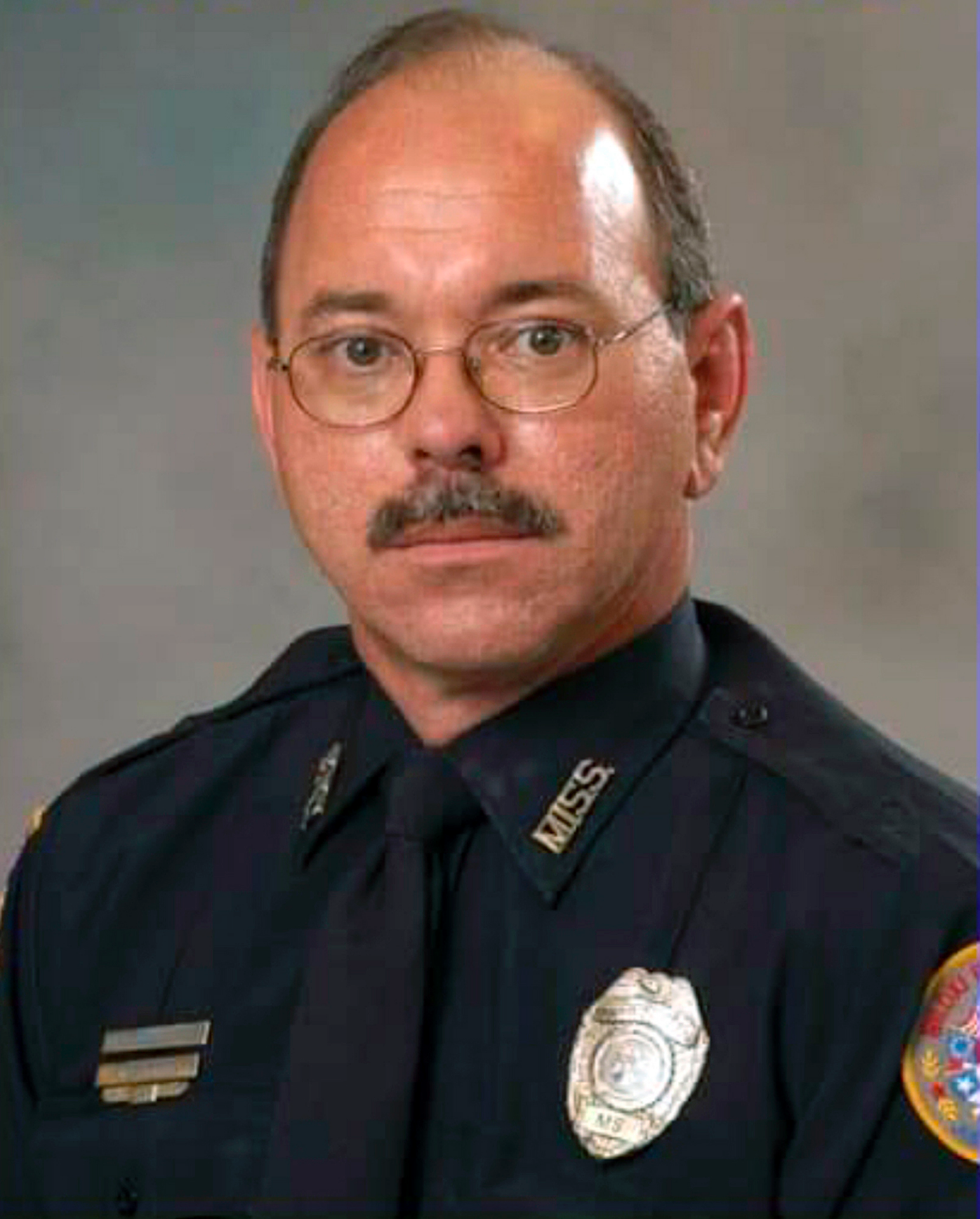 Officer helped at wreck shortly before he was shot to death | Fox News