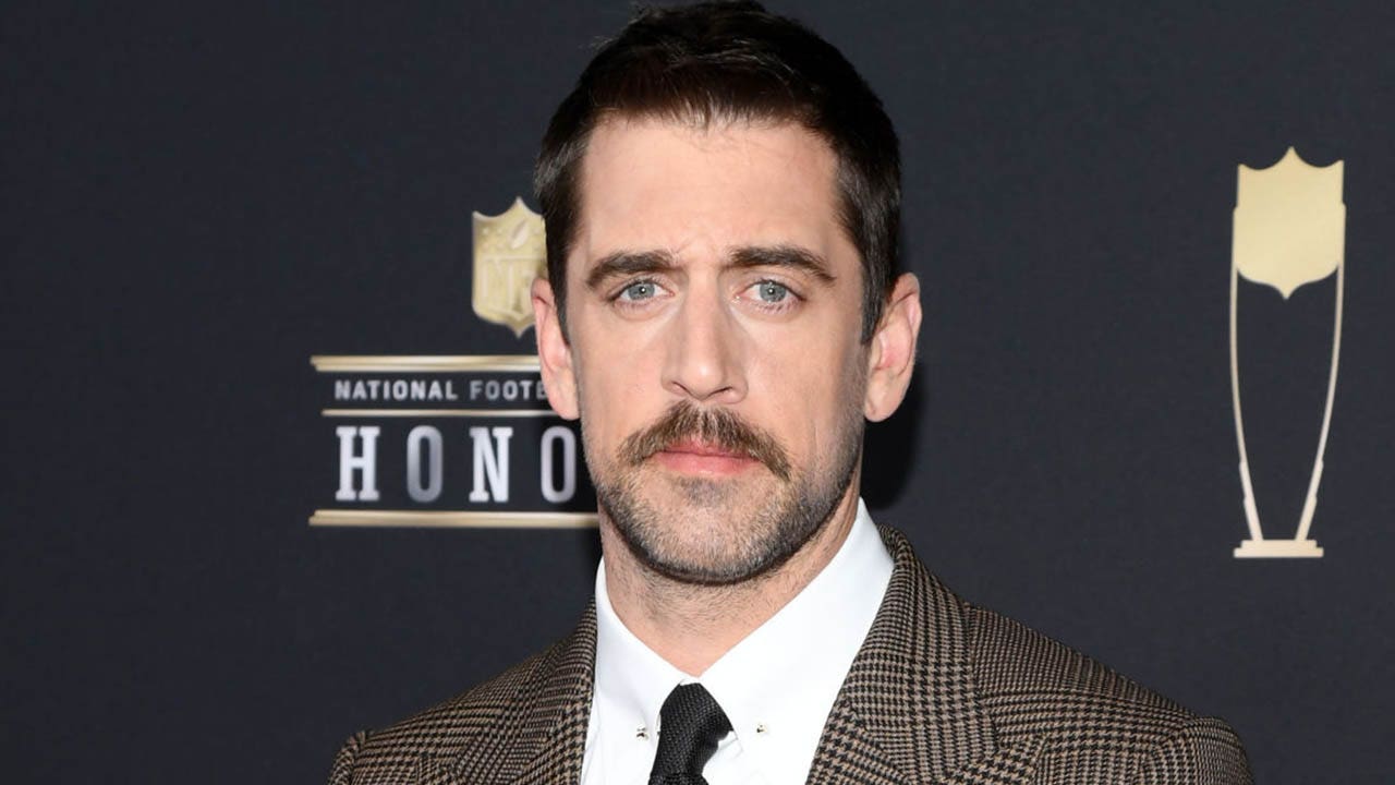 Aaron Rodgers says ‘Jeopardy!’ guest hosting is an ‘honor of a lifetime,’ calls Alex Trebek a 'legend'