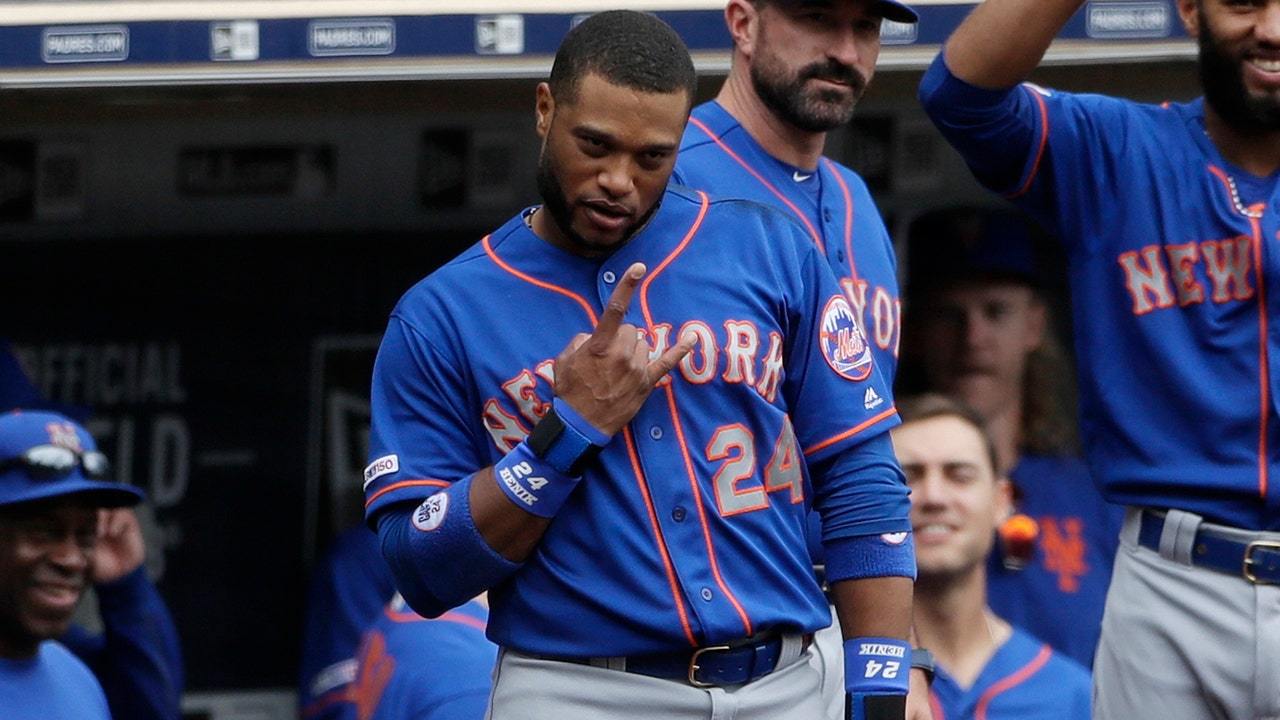 New York Mets' Robinson Cano accused of lacking hustle in latest game - Fox News thumbnail