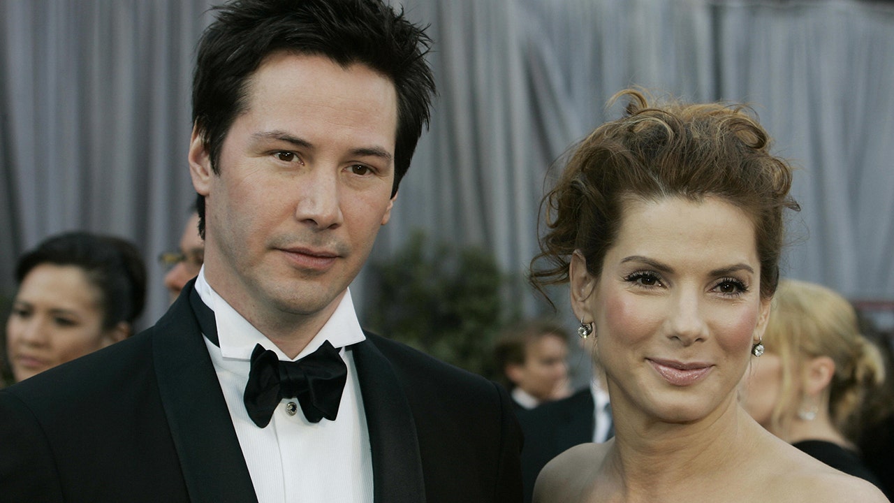 Любимая кинозвезда. Keanu Reeves Sandra Bullock.