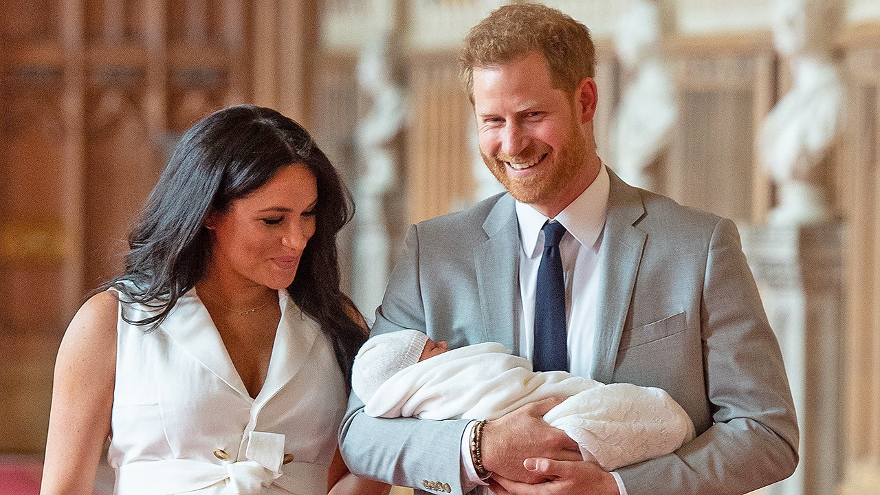 Prince Harry was 'morbidly obsessed' with having Archie's birth stay private: royal expert