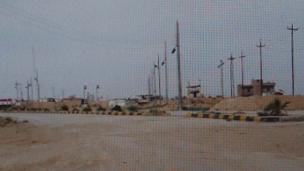 Iran building new crossing on Syria border that would let it smuggle weapons, oil, experts say
