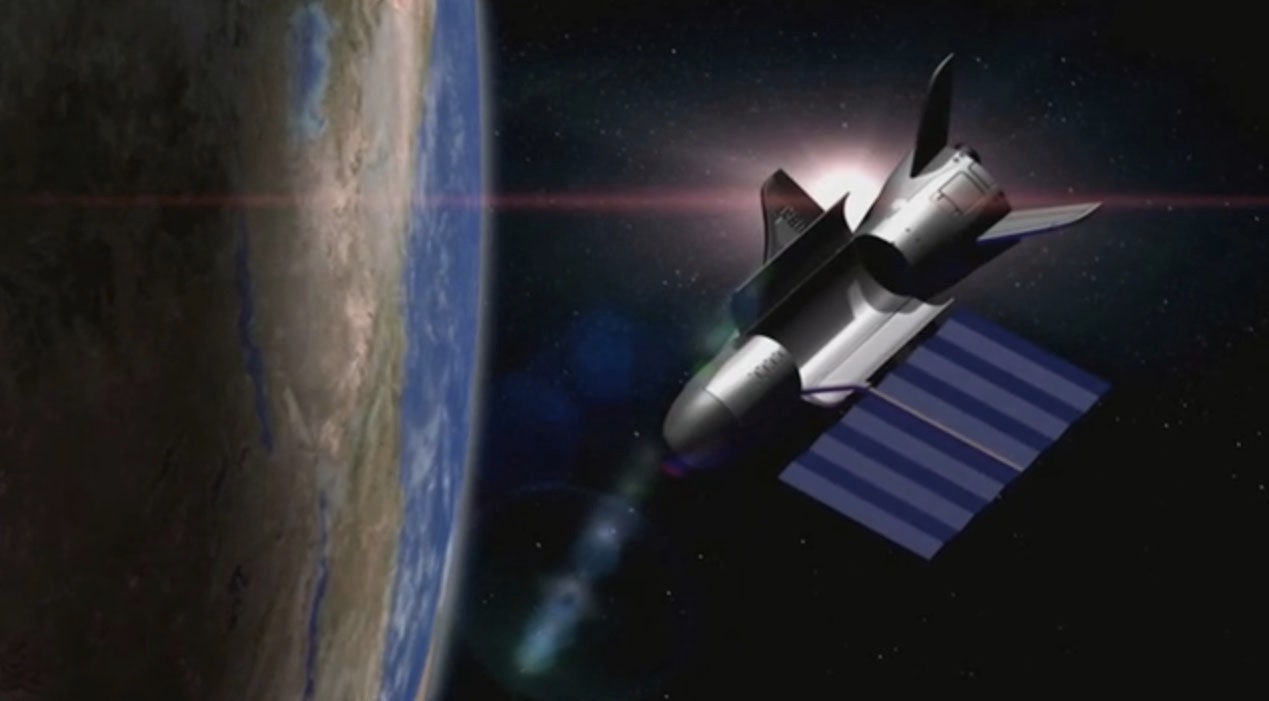 X-37B military space plane's latest mystery mission passes 600 days