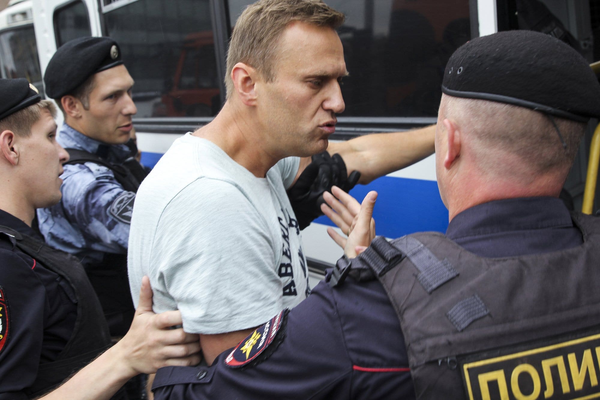 Арест войти. Навальный 2021. Навальный арестован.