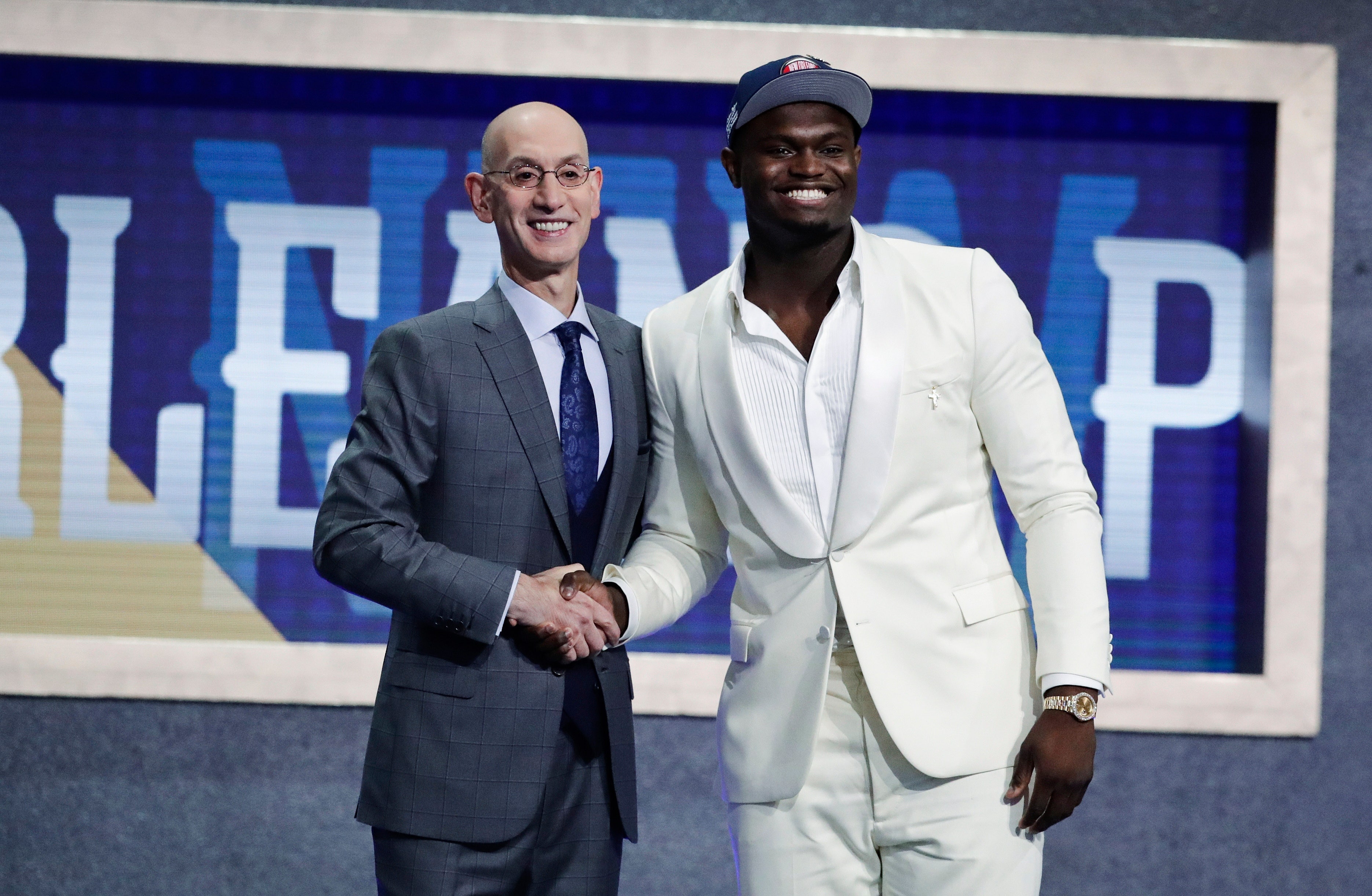 Top NBA Draft prospect Zion Williamson casually launches football down  beach