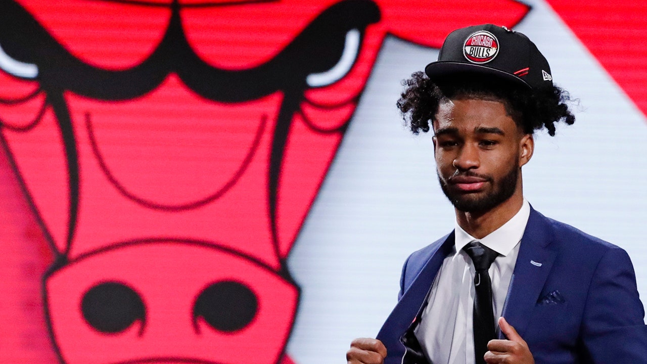 Chicago Bulls draft pick Coby White gets emotional after learning college  teammate was selected