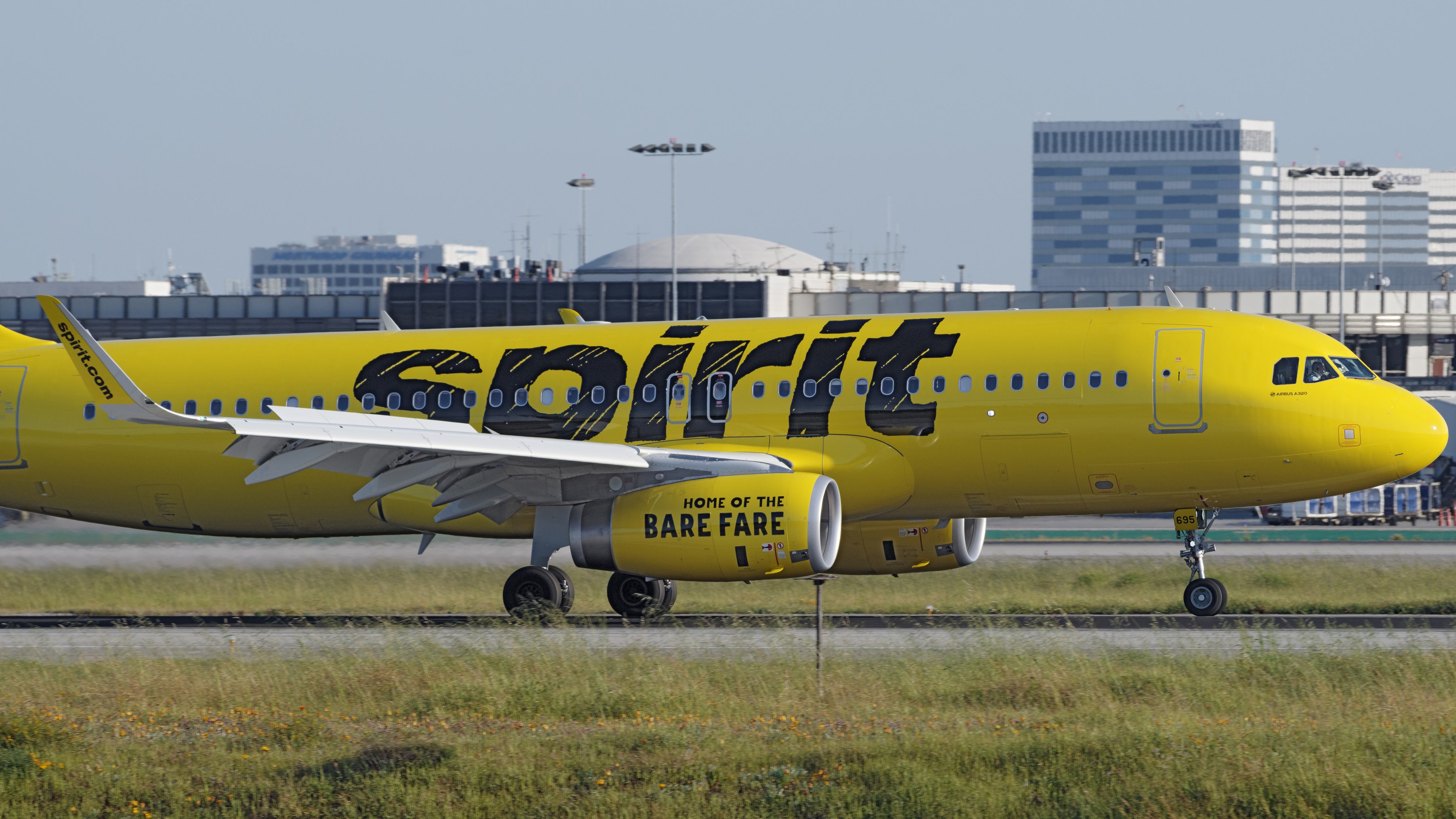 Spirit Airlines flight forced to make emergency landing after violent