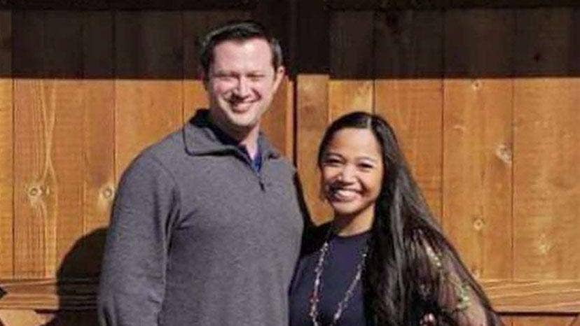 Texas couple who died in Fiji said hands went numb in message: reports - Fox News thumbnail