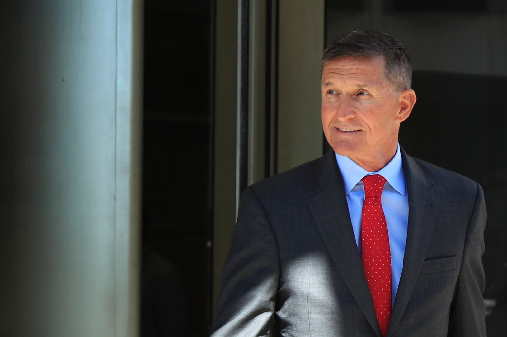 UK memo warned about dossier author’s 'credibility,' Flynn team alleges in explosive filing