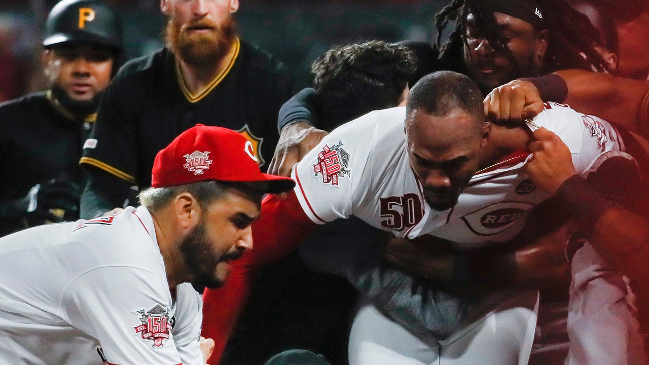 Watch: Yasiel Puig goes after Chris Archer in Reds-Pirates brawl