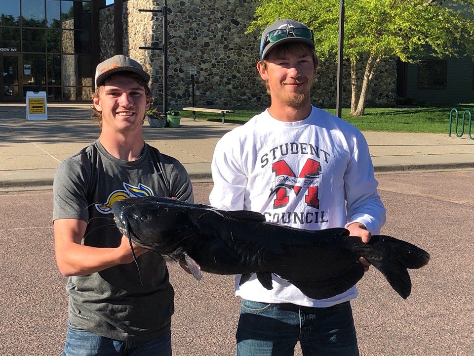 South Dakota men set world record with 24-pound channel catfish catch: 'I  thought I was dreaming