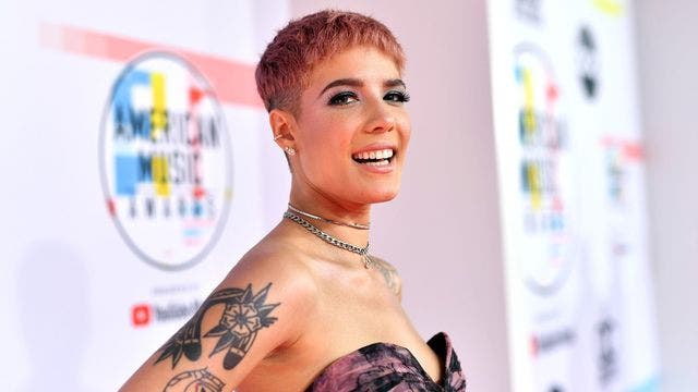 Halsey apologizes after posting eating disorder picture without “enough” notice