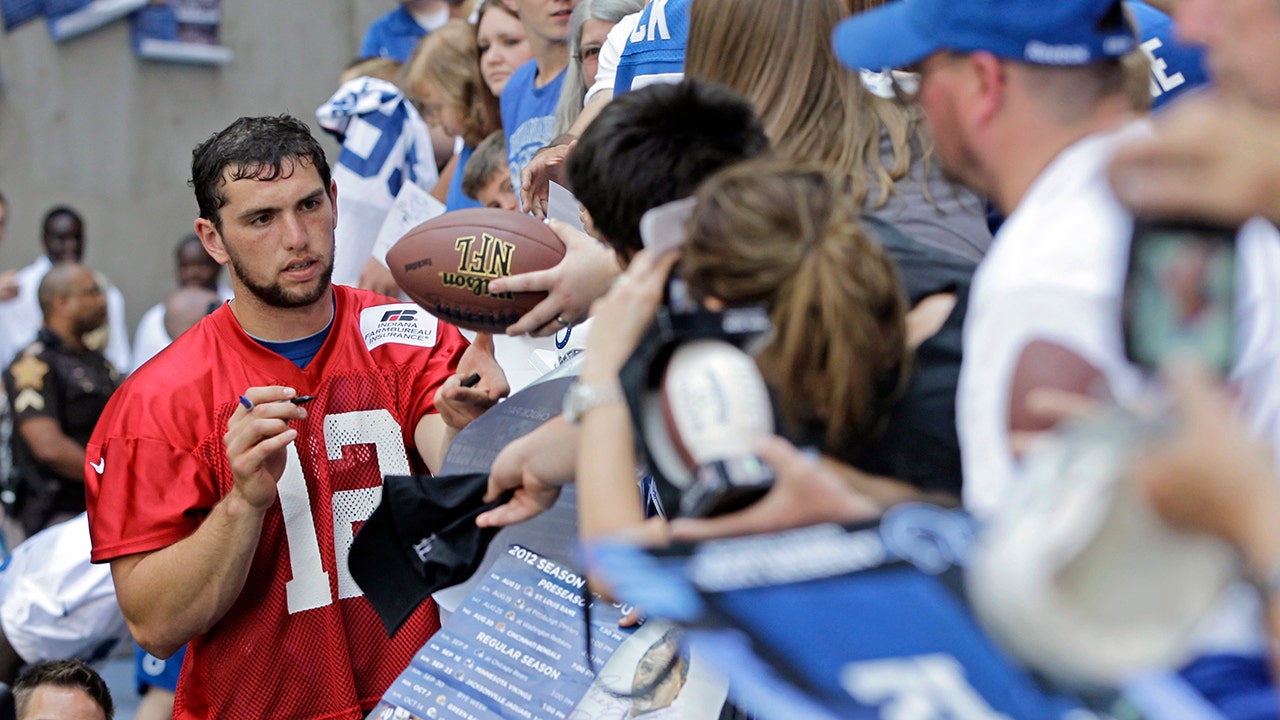 Colts quarterback Andrew Luck making a case for Comeback Player of