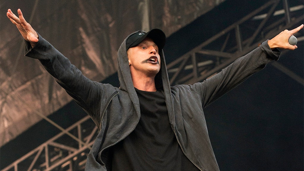 This Christian Rapper Has The No 1 Album Right Now I Put My Life 