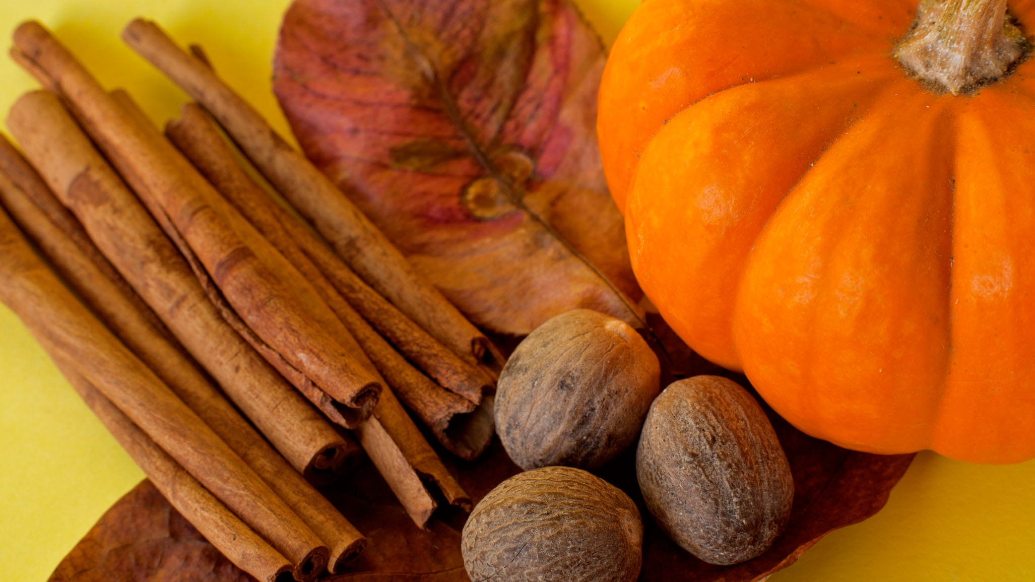 Especia de calabaza (y todo es bueno).  Nos encanta porque hay ciencia del cerebro detrás de él.